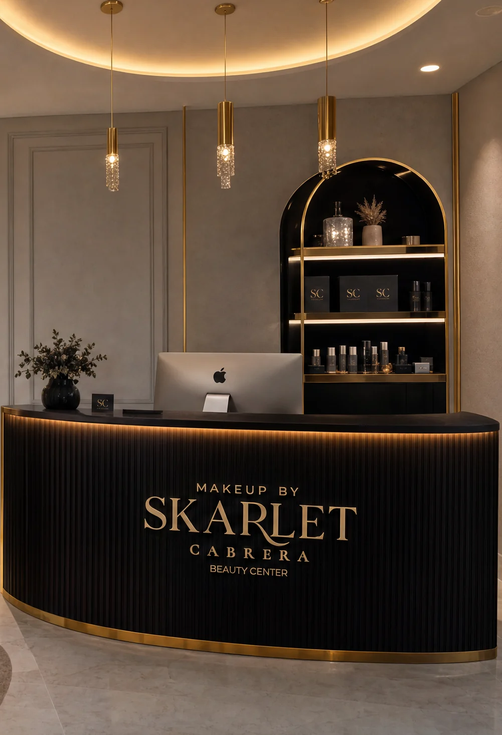 Recepción con el logo Makeup by Skarlet Cabrera